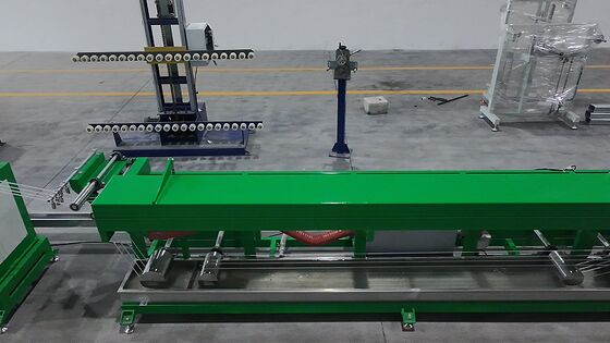 Γλυκό επιφανειακό φινίρισμα με γυαλιστερά κυλίνδρους χρωμίου σε μονάδες μεταφοράς